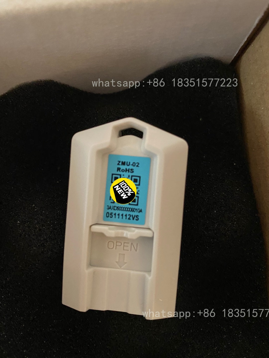 New In Box ACS880-MU-ZCU-12/14 ZMU-02 Inverter Memory Card