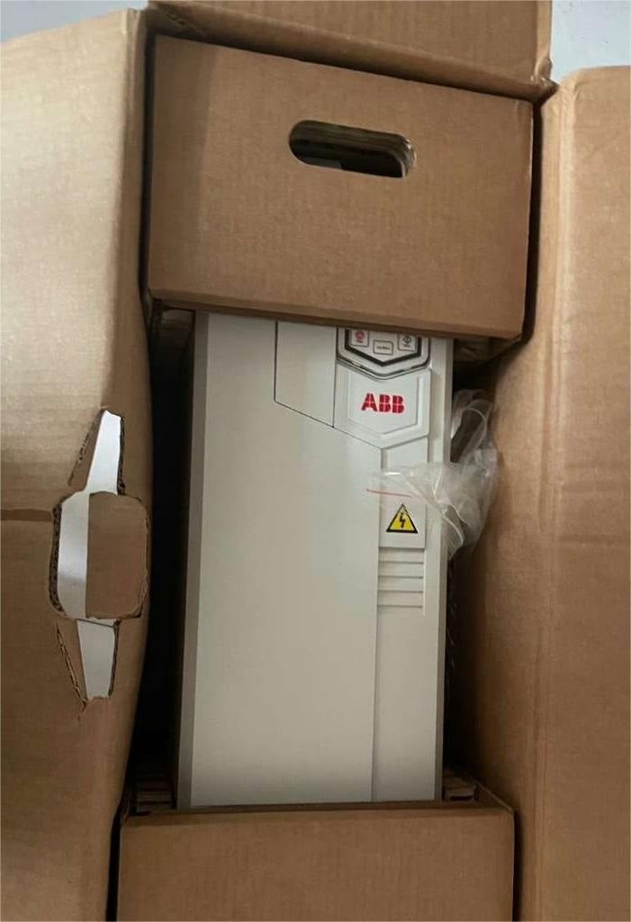ONE NEW Inverter ACS530-01-073A-4 37KW