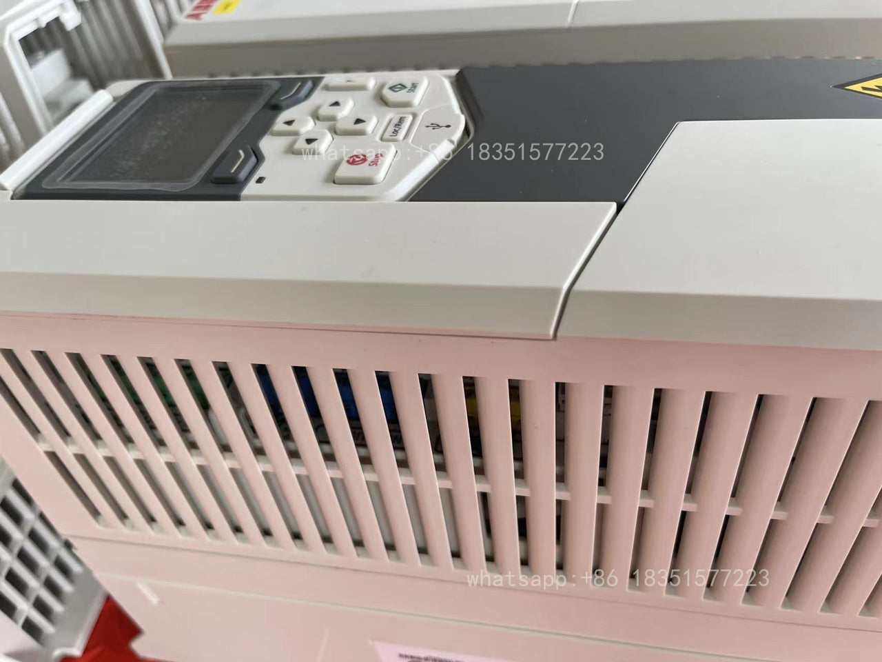 ONE NEW ACS580-01-05A7-4 Inverter 380V/2.2KW