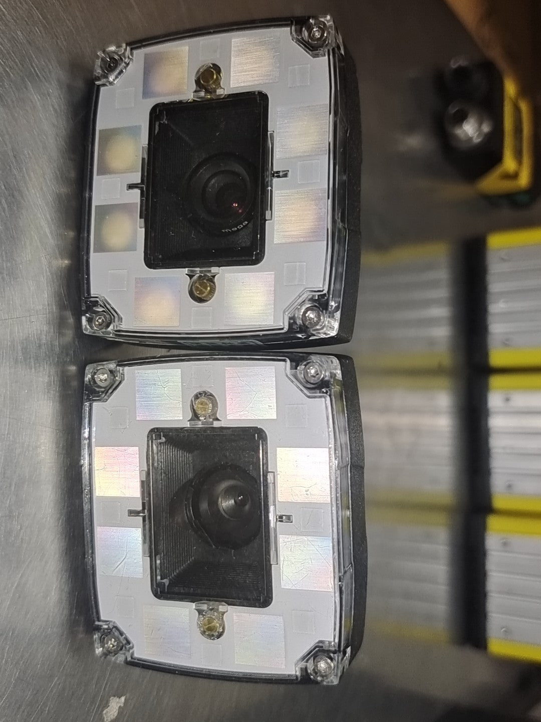 IS2001M-353-40-000(Refurbish) As Good As New